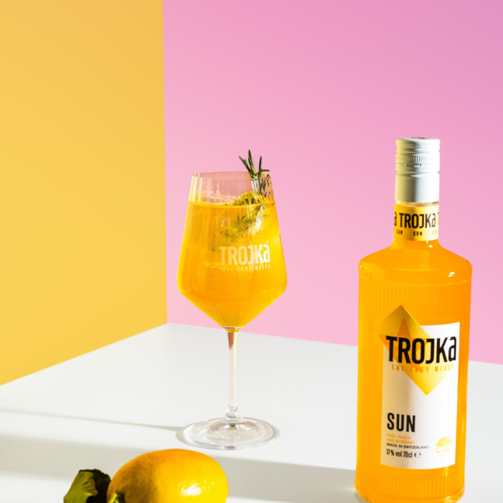 Trojka Sun · Trojka Vodka